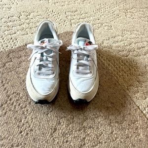 Worn 1 time and never worn outside